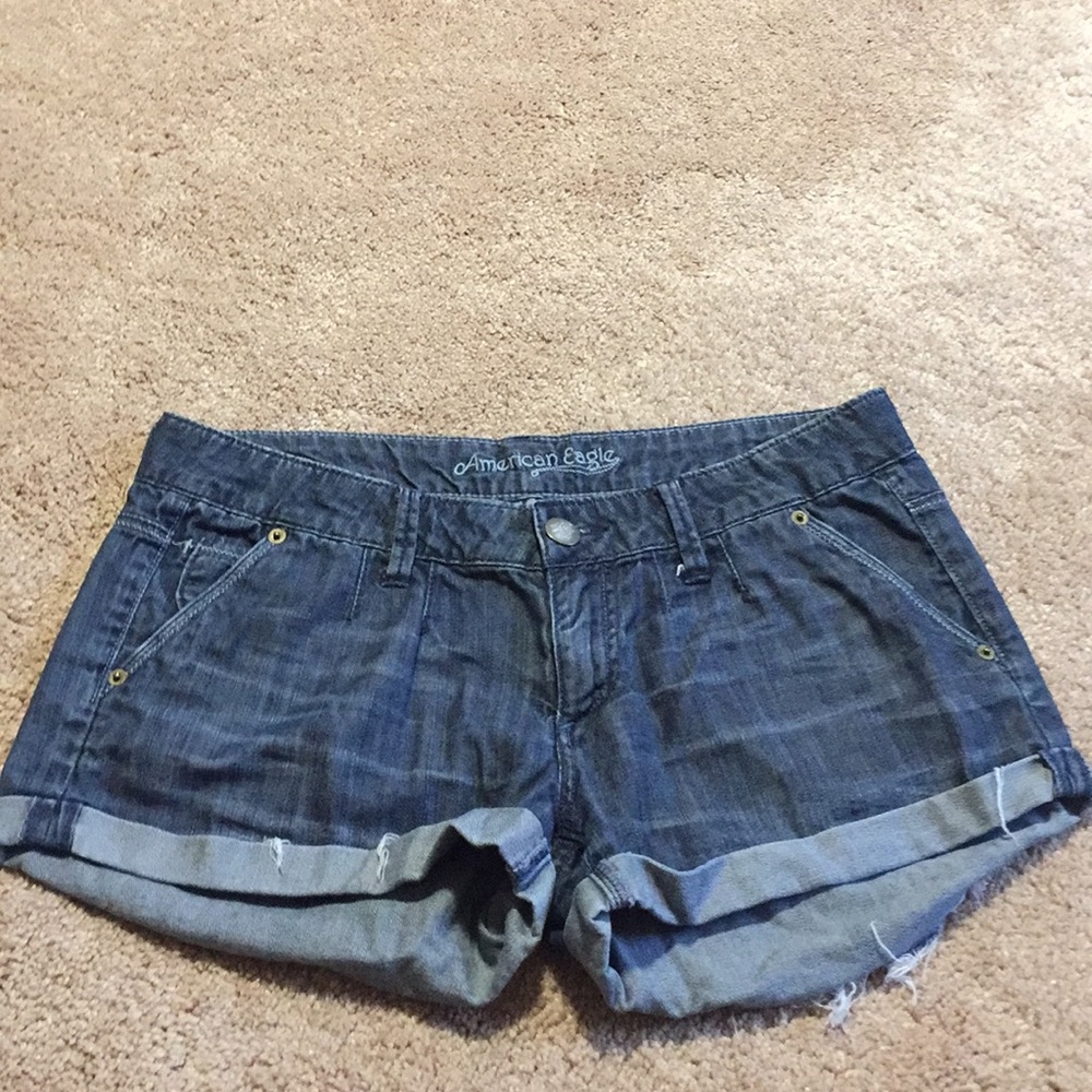 American Eagle soft denim shorts size 8